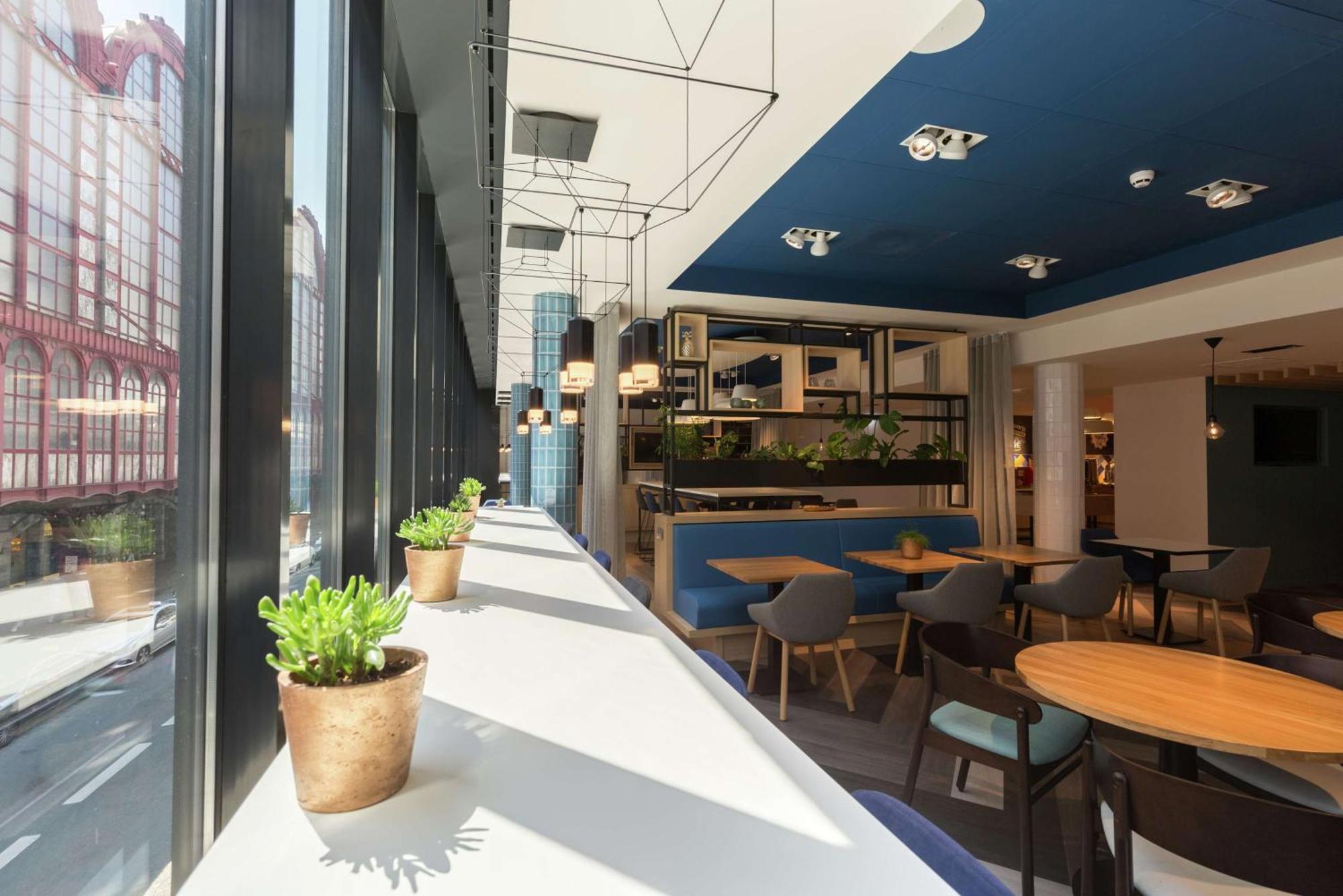 Hampton By Hilton Station Antwerp